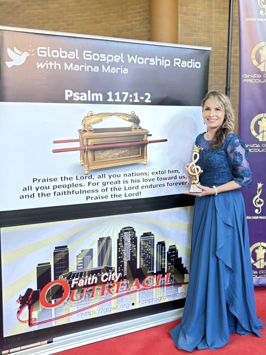 Marina Maria holding the Canadian Selah Music Awards Lifetime Music Ambassador award, 2025
